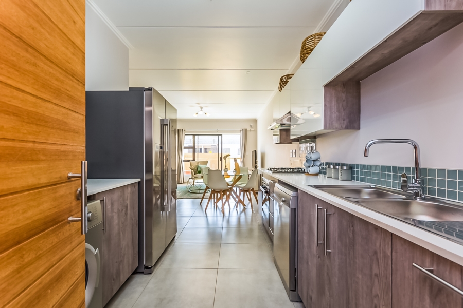 2 Bedroom Property for Sale in Glen Marais Gauteng