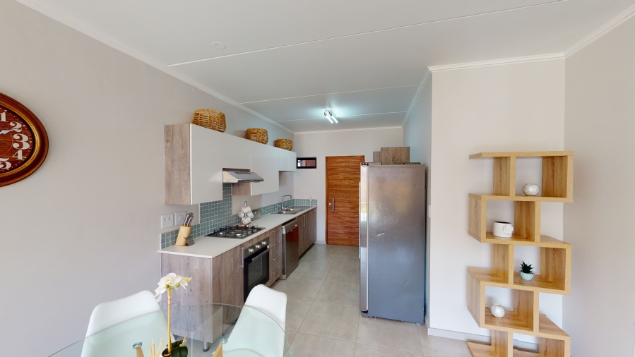2 Bedroom Property for Sale in Glen Marais Gauteng