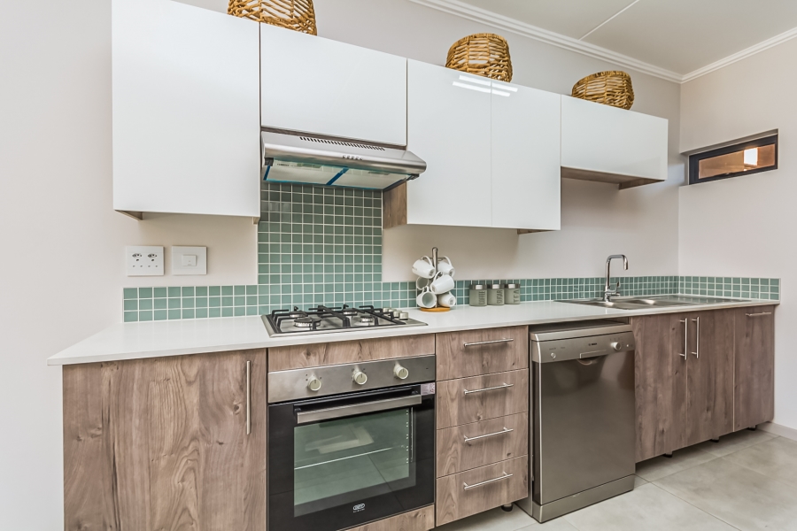 2 Bedroom Property for Sale in Glen Marais Gauteng