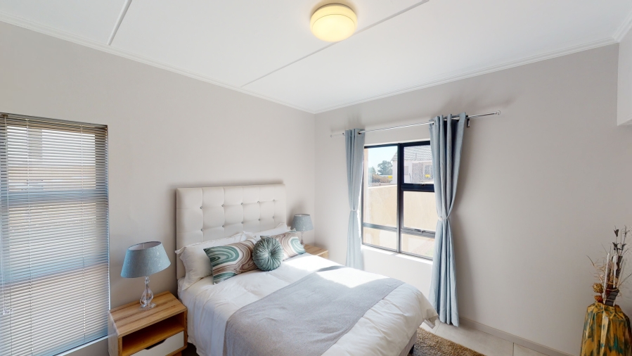 2 Bedroom Property for Sale in Glen Marais Gauteng