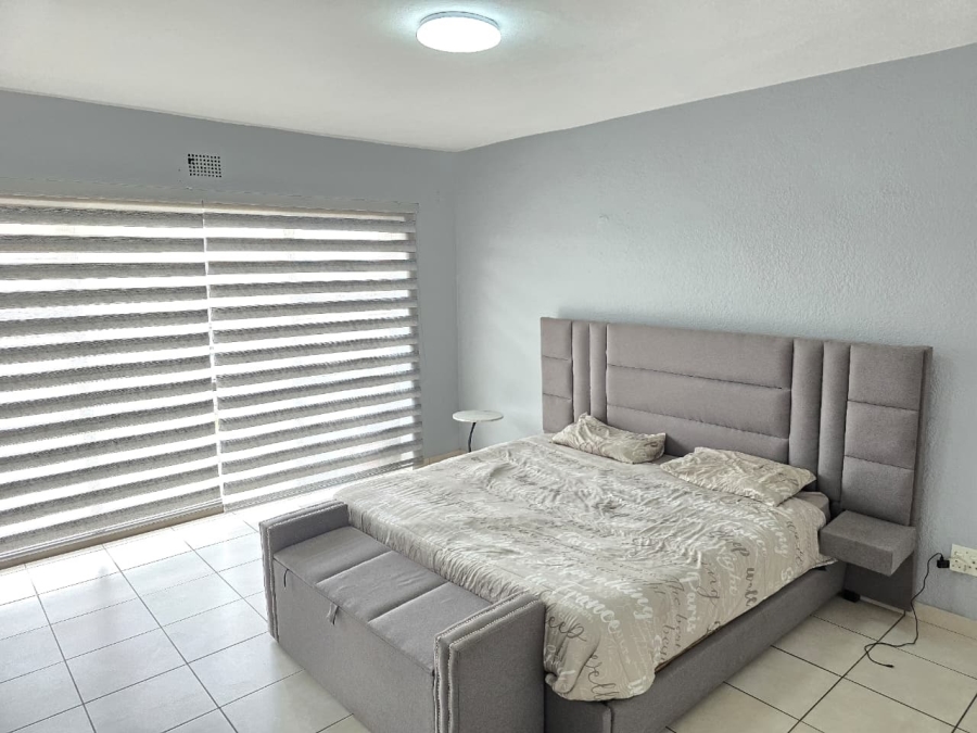 2 Bedroom Property for Sale in Crown Gardens Gauteng