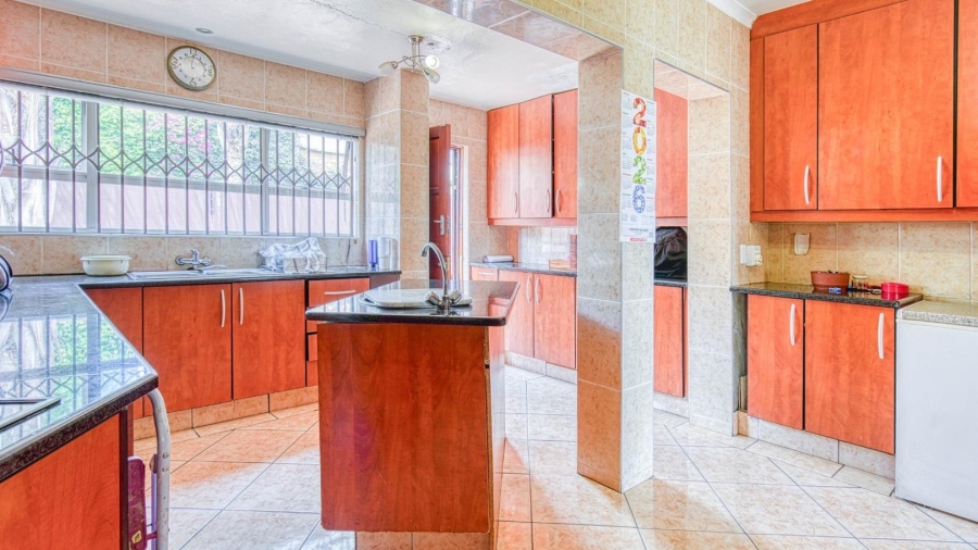 3 Bedroom Property for Sale in Glenvista Gauteng