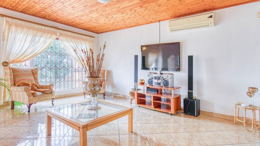 3 Bedroom Property for Sale in Glenvista Gauteng