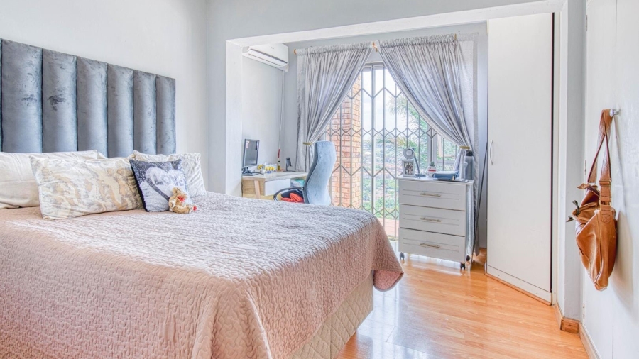 3 Bedroom Property for Sale in Glenvista Gauteng