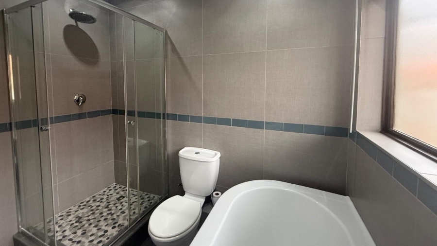 2 Bedroom Property for Sale in Glenvista Gauteng