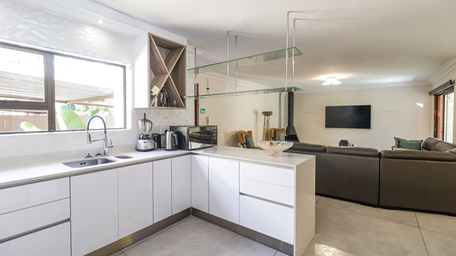 3 Bedroom Property for Sale in Sunninghill Gauteng
