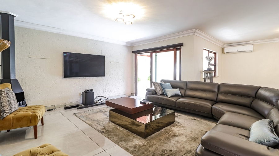 3 Bedroom Property for Sale in Sunninghill Gauteng