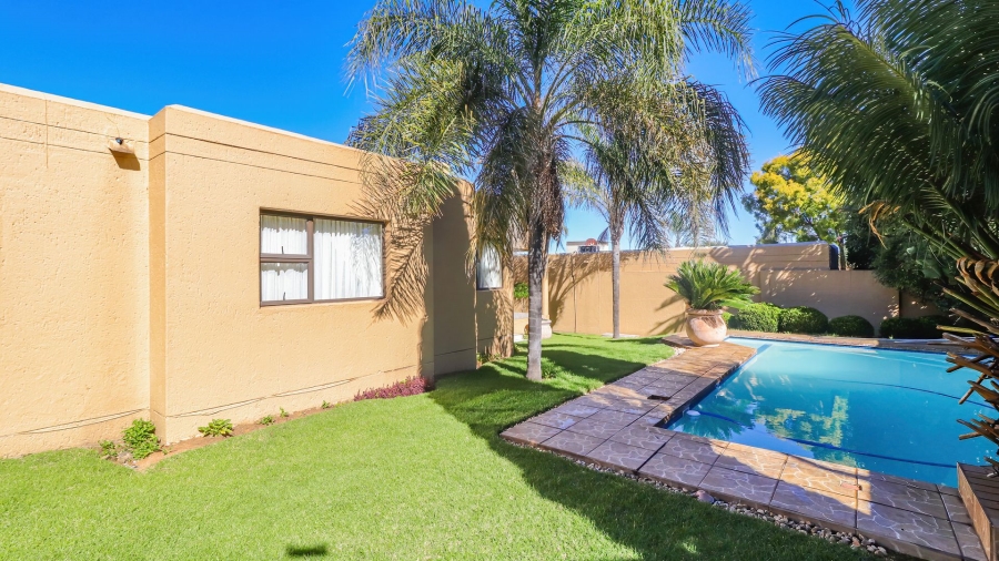 3 Bedroom Property for Sale in Sunninghill Gauteng