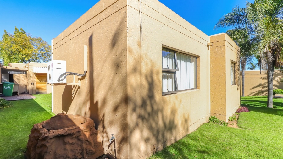 3 Bedroom Property for Sale in Sunninghill Gauteng