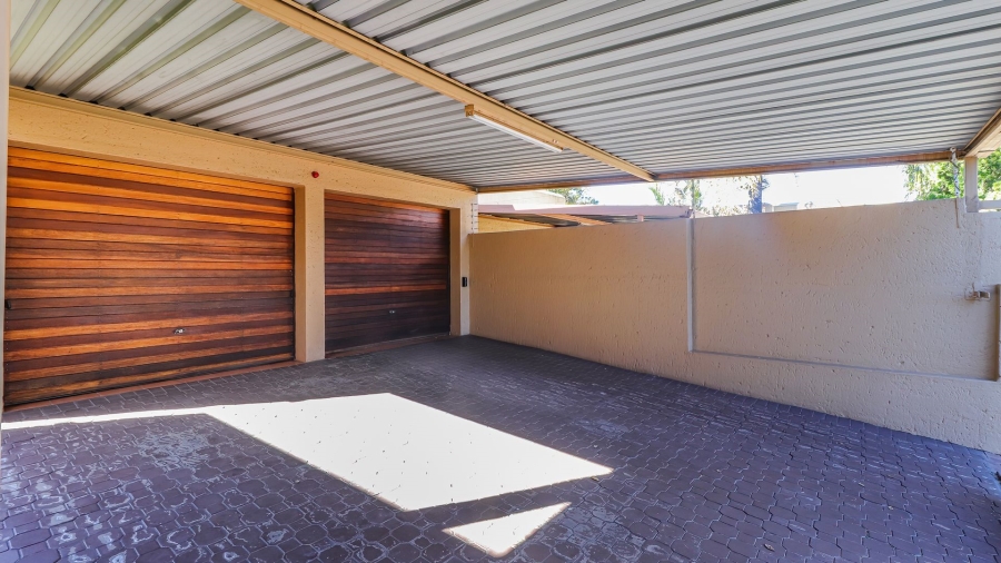 3 Bedroom Property for Sale in Sunninghill Gauteng