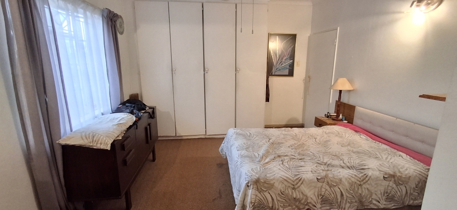 3 Bedroom Property for Sale in Mountain View Gauteng
