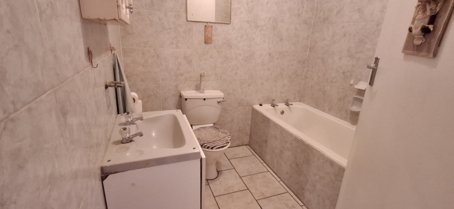 3 Bedroom Property for Sale in Mountain View Gauteng