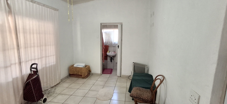6 Bedroom Property for Sale in Mountain View Gauteng