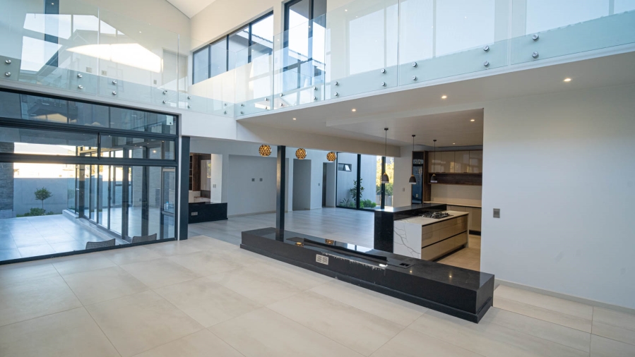 5 Bedroom Property for Sale in Waterfall Country Estate Gauteng