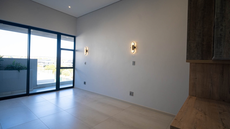 5 Bedroom Property for Sale in Waterfall Country Estate Gauteng