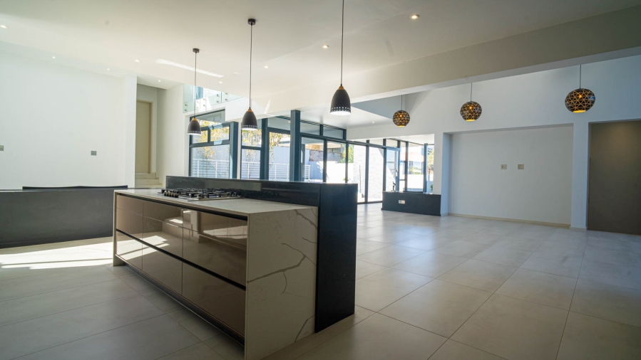 5 Bedroom Property for Sale in Waterfall Country Estate Gauteng