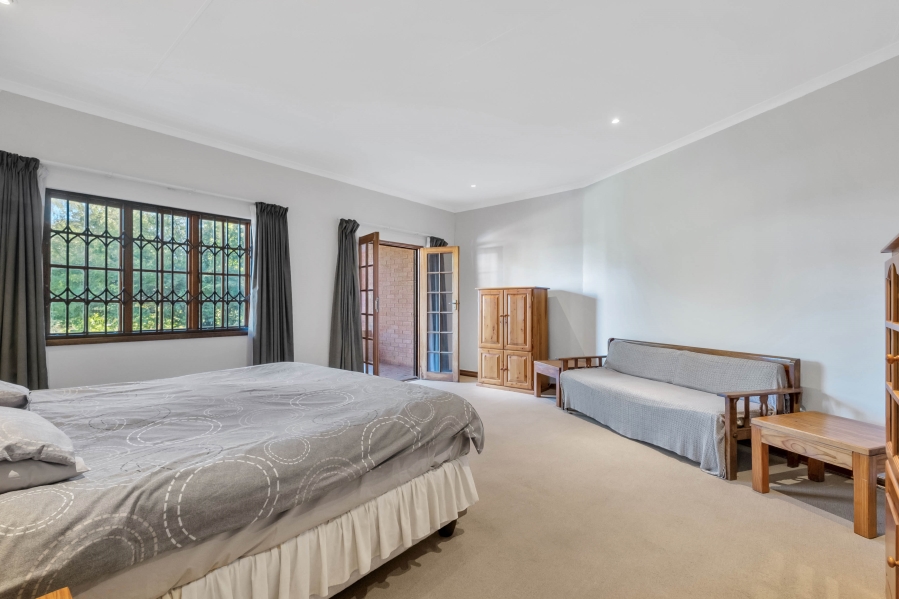 5 Bedroom Property for Sale in Linden Gauteng