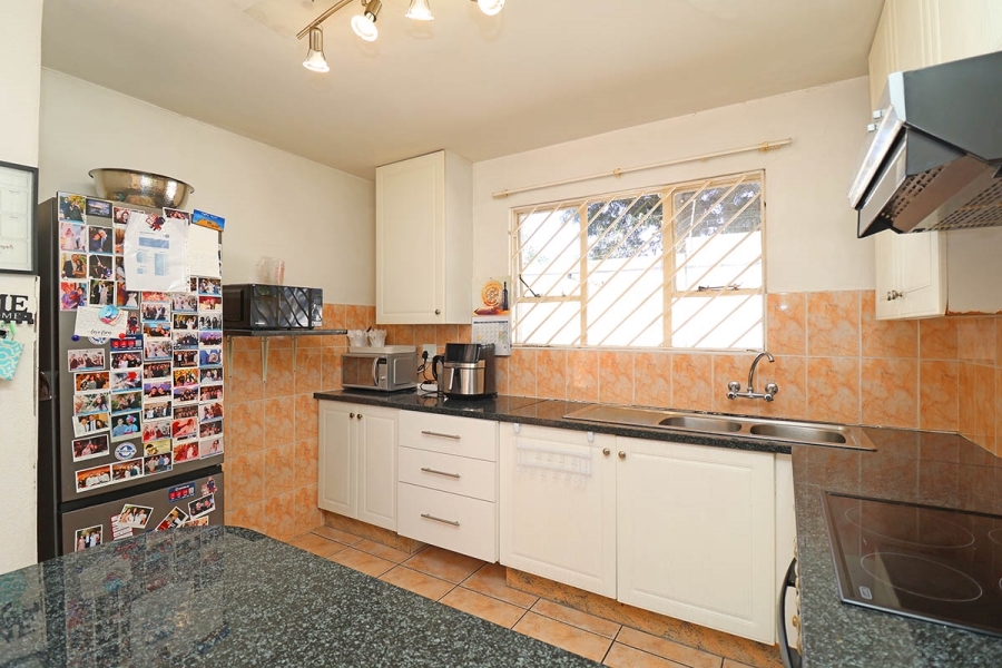 3 Bedroom Property for Sale in Glenhazel Gauteng