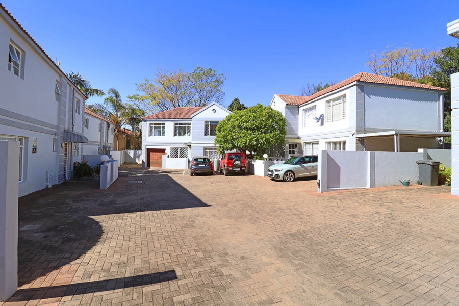 3 Bedroom Property for Sale in Glenhazel Gauteng