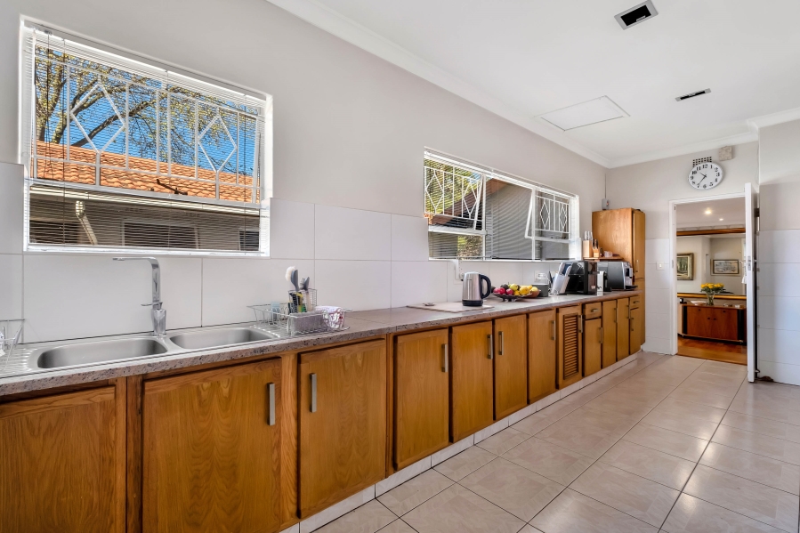 5 Bedroom Property for Sale in Morningside Manor Gauteng