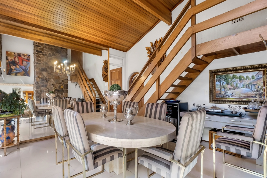 5 Bedroom Property for Sale in Morningside Manor Gauteng