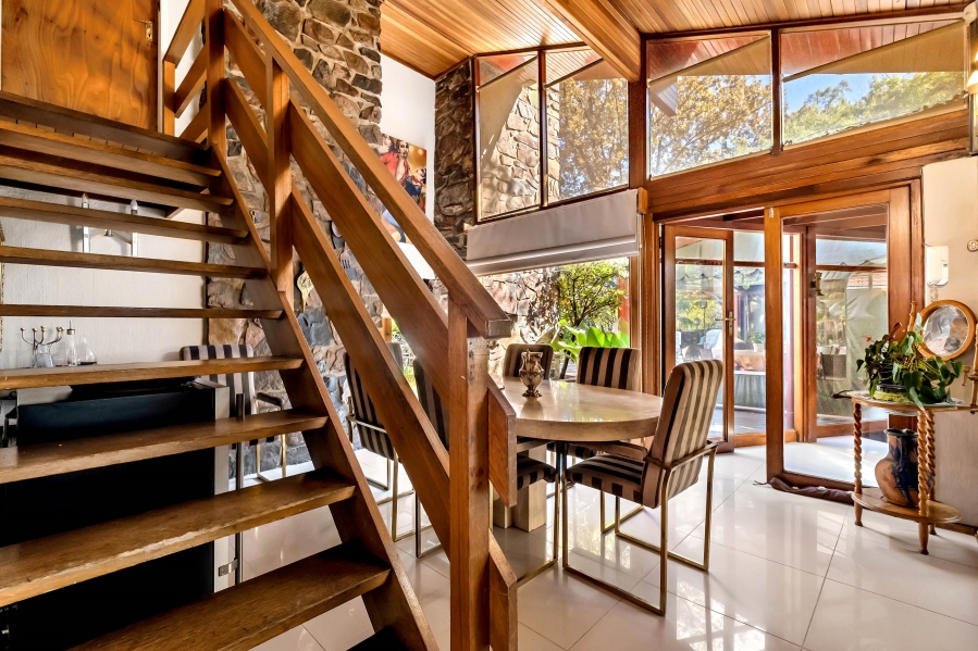 5 Bedroom Property for Sale in Morningside Manor Gauteng