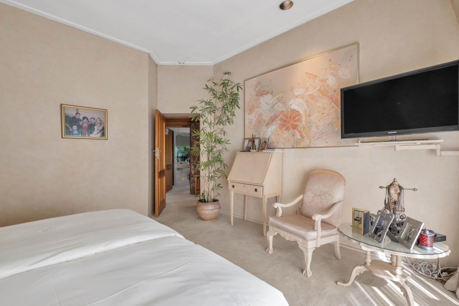 5 Bedroom Property for Sale in Morningside Manor Gauteng