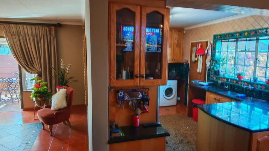 3 Bedroom Property for Sale in Brackendowns Gauteng