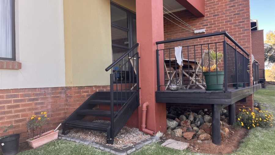 2 Bedroom Property for Sale in Glenvista Gauteng