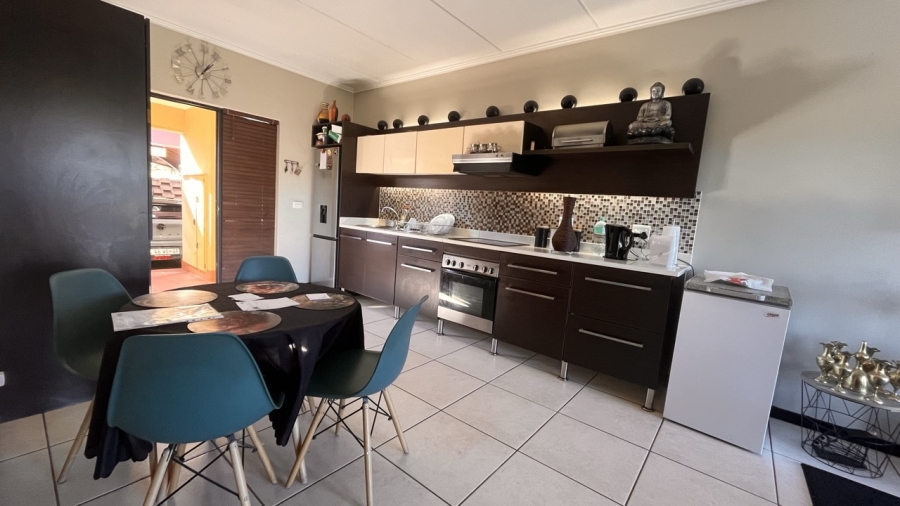 2 Bedroom Property for Sale in Glenvista Gauteng