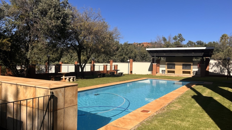 2 Bedroom Property for Sale in Glenvista Gauteng