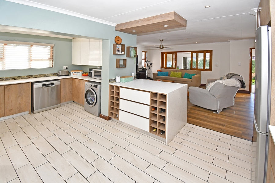 3 Bedroom Property for Sale in Greenstone Hill Gauteng