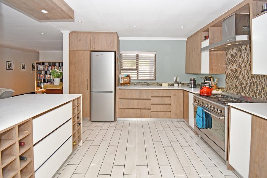 3 Bedroom Property for Sale in Greenstone Hill Gauteng
