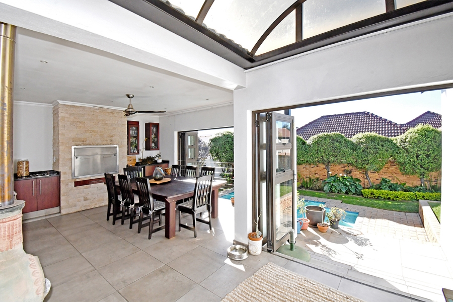 3 Bedroom Property for Sale in Greenstone Hill Gauteng