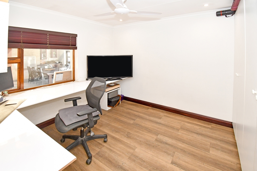 3 Bedroom Property for Sale in Greenstone Hill Gauteng