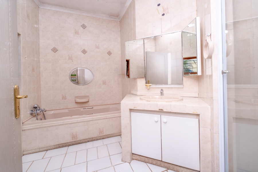 3 Bedroom Property for Sale in Bryanston Gauteng