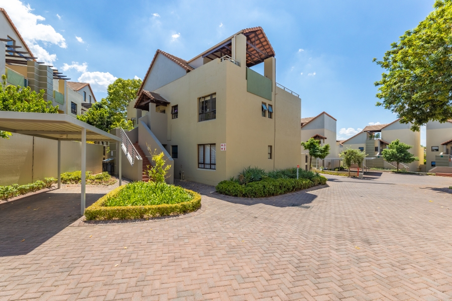 2 Bedroom Property for Sale in Broadacres Gauteng