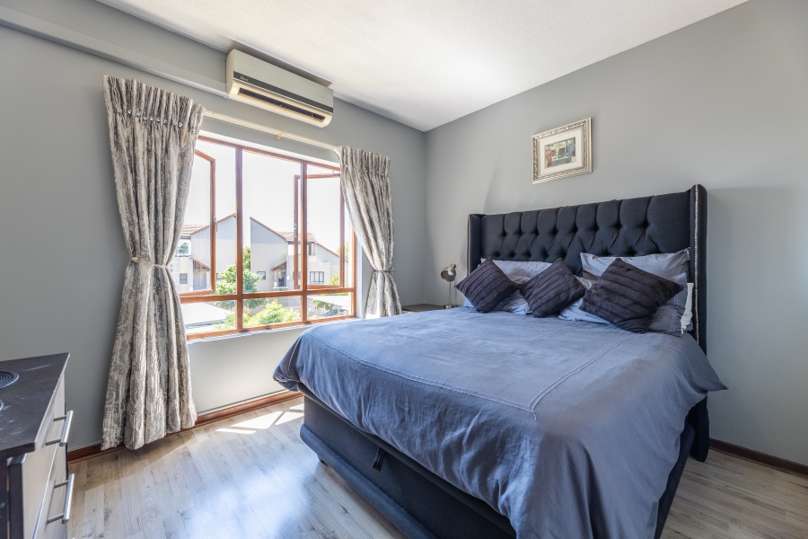 2 Bedroom Property for Sale in Broadacres Gauteng