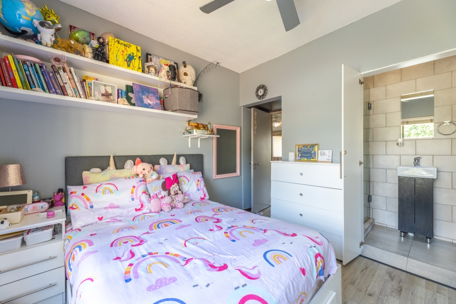 2 Bedroom Property for Sale in Broadacres Gauteng