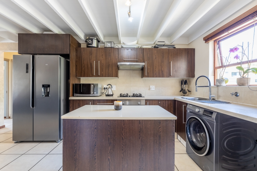 2 Bedroom Property for Sale in Broadacres Gauteng
