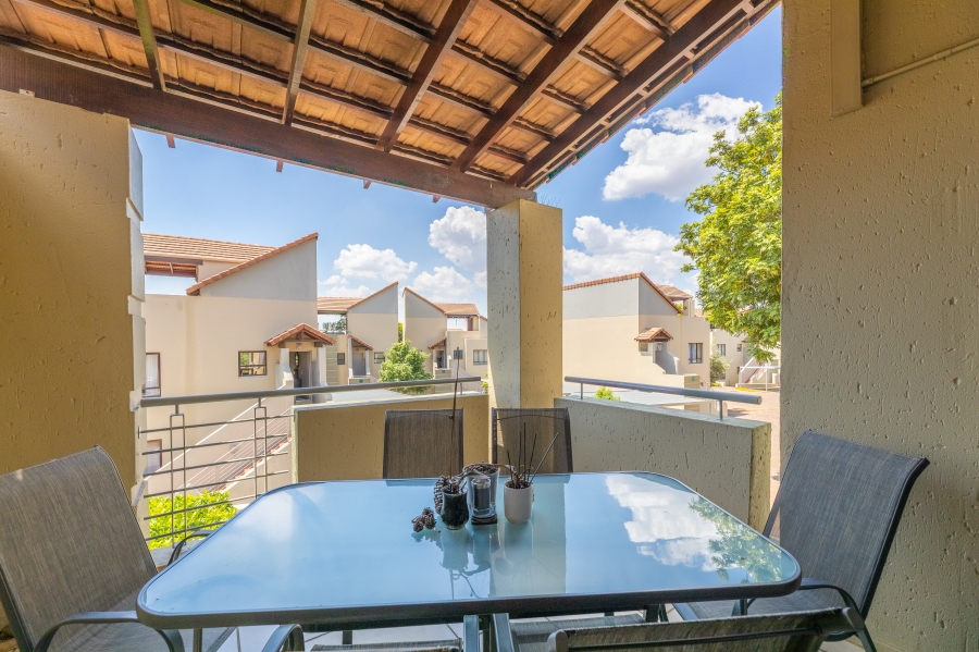 2 Bedroom Property for Sale in Broadacres Gauteng