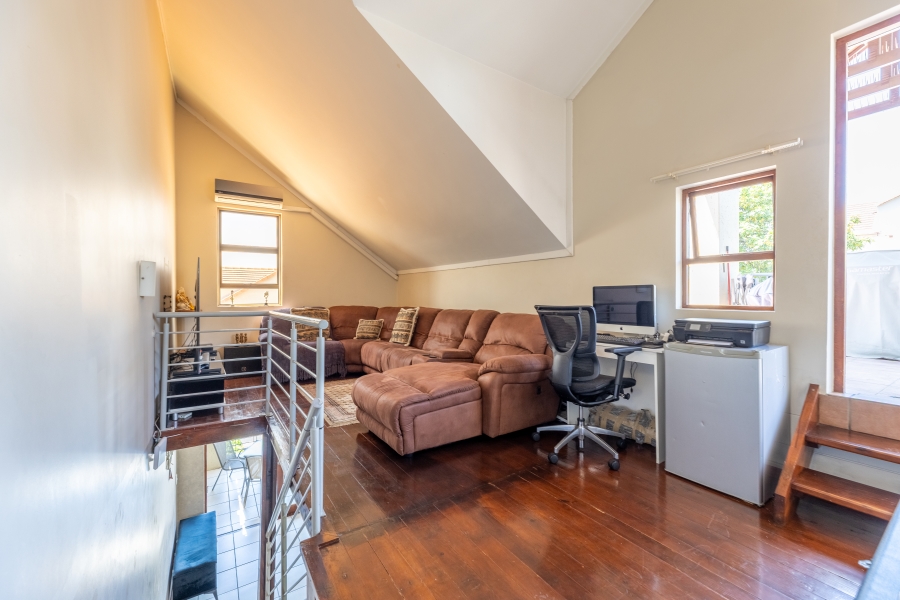 2 Bedroom Property for Sale in Broadacres Gauteng