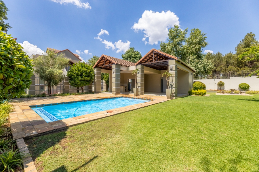 2 Bedroom Property for Sale in Broadacres Gauteng