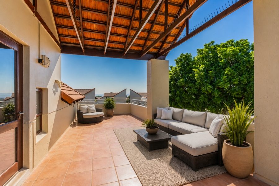 2 Bedroom Property for Sale in Broadacres Gauteng