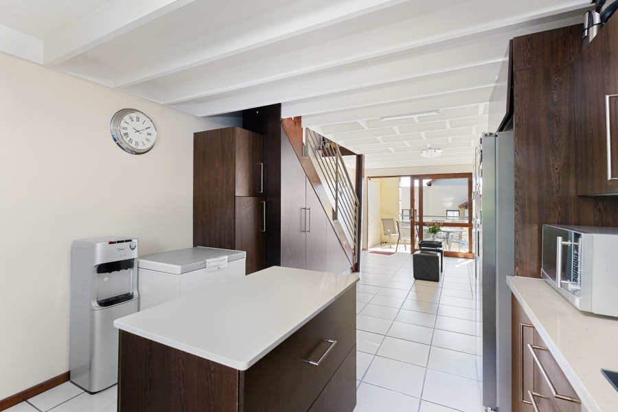 2 Bedroom Property for Sale in Broadacres Gauteng