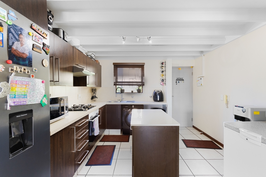 2 Bedroom Property for Sale in Broadacres Gauteng