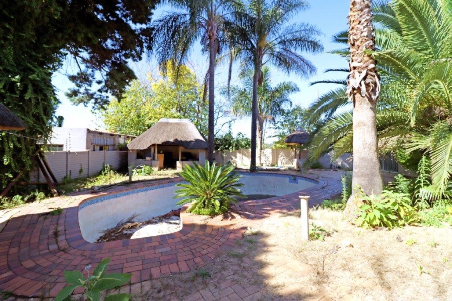 5 Bedroom Property for Sale in Lyndhurst Gauteng