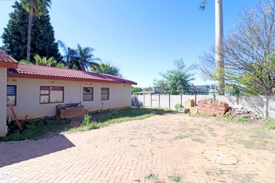 5 Bedroom Property for Sale in Lyndhurst Gauteng