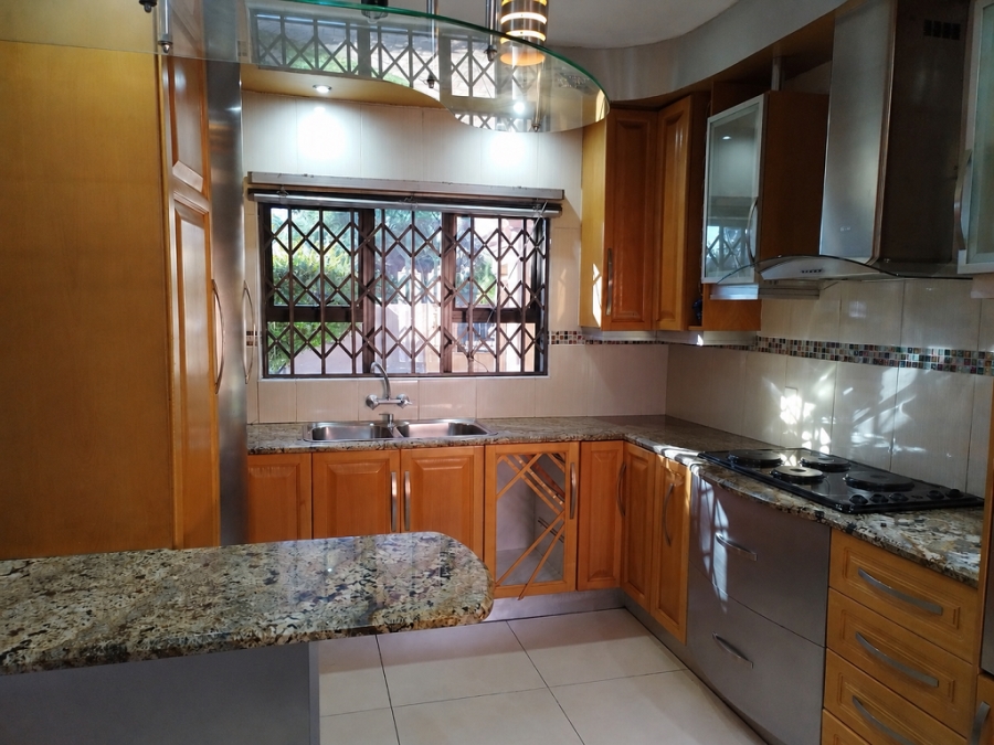 5 Bedroom Property for Sale in Brackenhurst Gauteng
