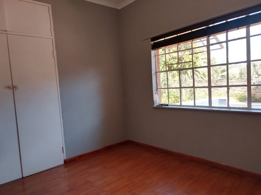 5 Bedroom Property for Sale in Brackenhurst Gauteng